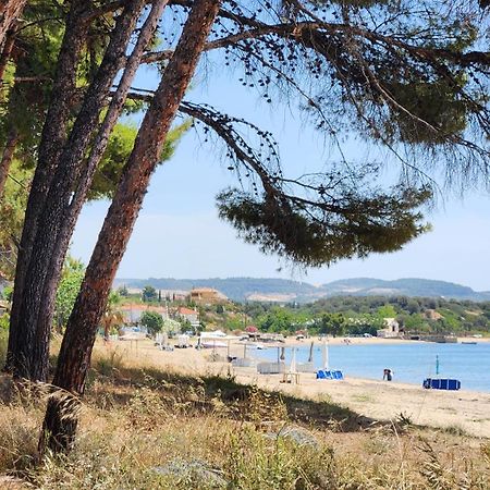 Pine Beach Holiday Home 2 Bedrooms 50 Meters To The Beach Kalyves Polygyrou Kültér fotó