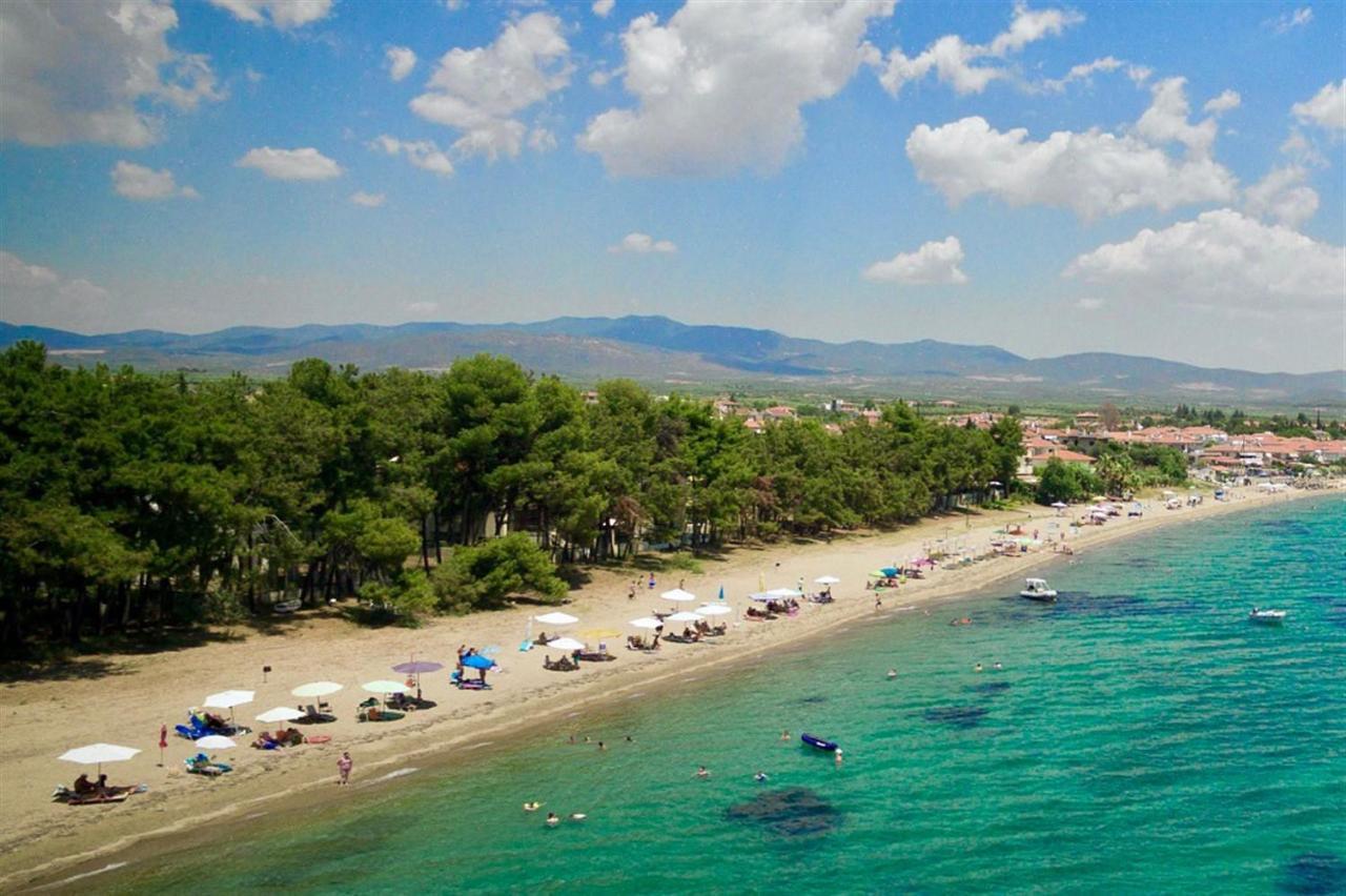 Pine Beach Holiday Home 2 Bedrooms 50 Meters To The Beach Kalyves Polygyrou Kültér fotó